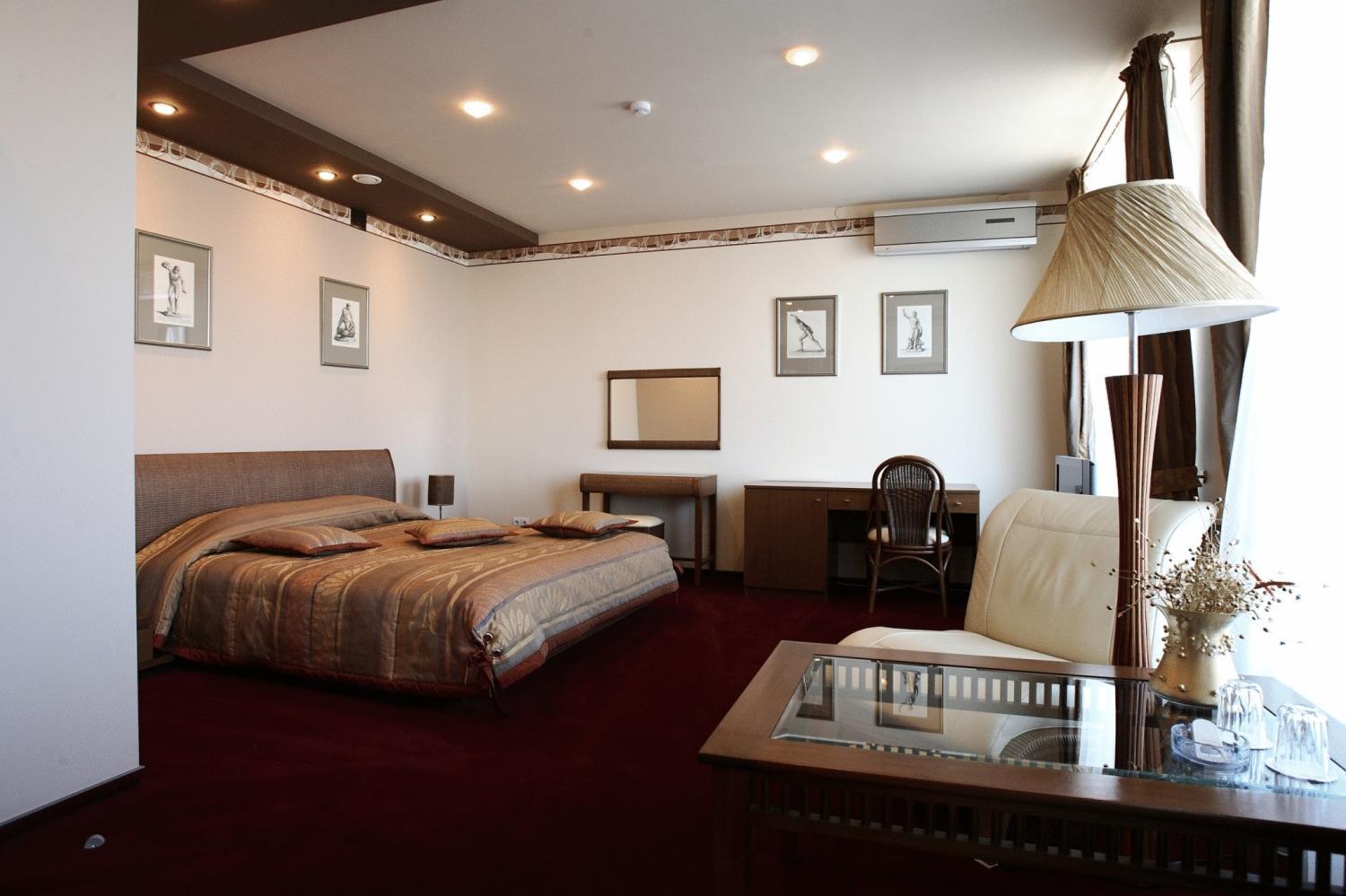 Siauliu Krasto Medziotoju Uzeiga Hotel Siauliai  Ngoại thất bức ảnh