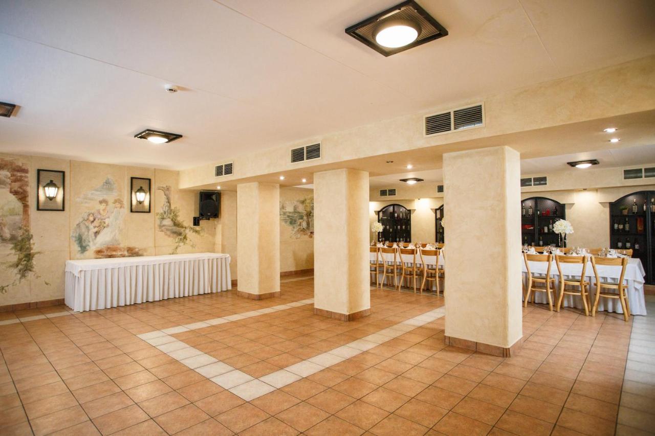 Siauliu Krasto Medziotoju Uzeiga Hotel Siauliai  Ngoại thất bức ảnh